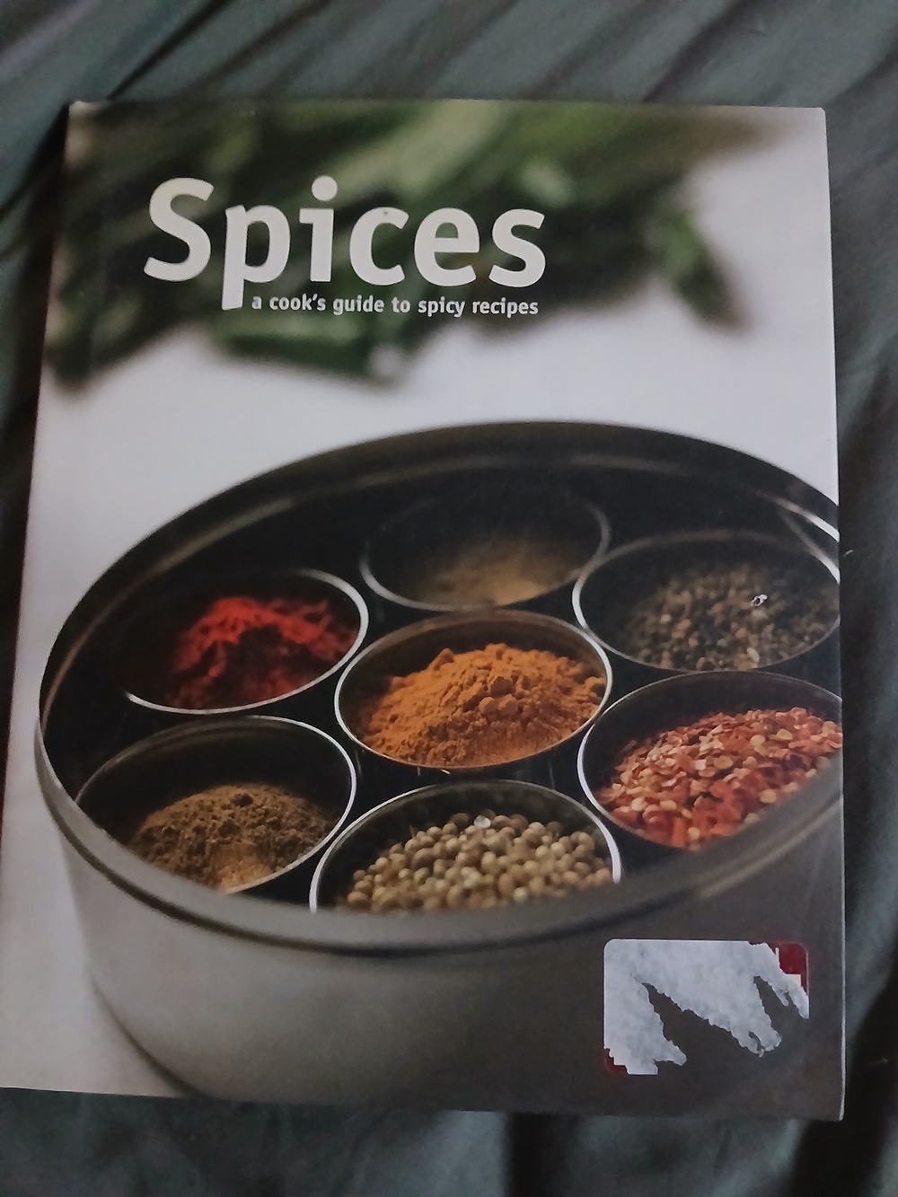 Spices: Aromatic Spice Guide Cookbook